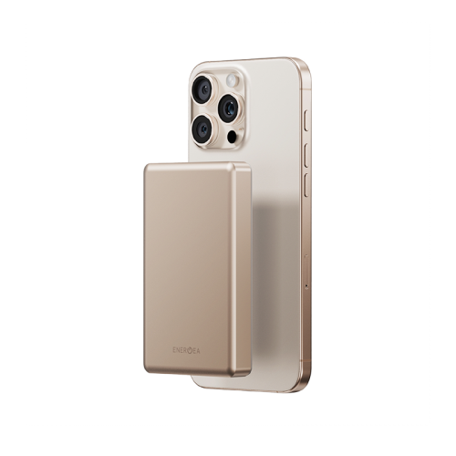 Energea X Bazic Travel Kit Travel world Adapter 25 + Alupac Power Bank 10000mAh + Alu Cable 15CM + Pouch - Beige حقيبة السفر - 4 في 1 - حقيبة + بطاريه ماغ سيف سعة 10000 مللي امبير + شاحن حائط دولي + سلك شحن 4 في 1 طول 15 سم - كفالة 12 شهر