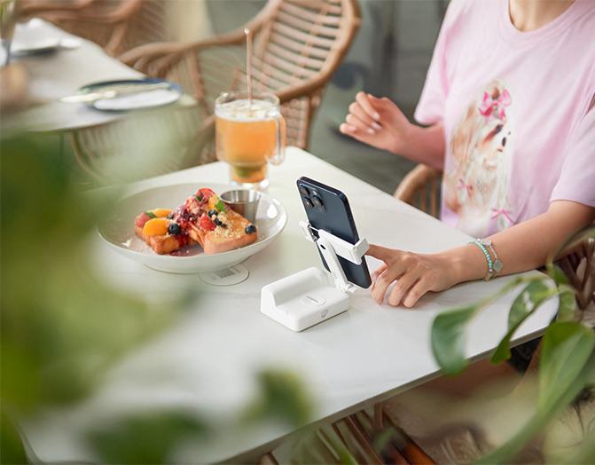 Porodo Lifestyle 3-In-1 Bluetooth Selfie Stick [O]- اضاءة - للتصوير - متوافقة مع جميع الاجهزة