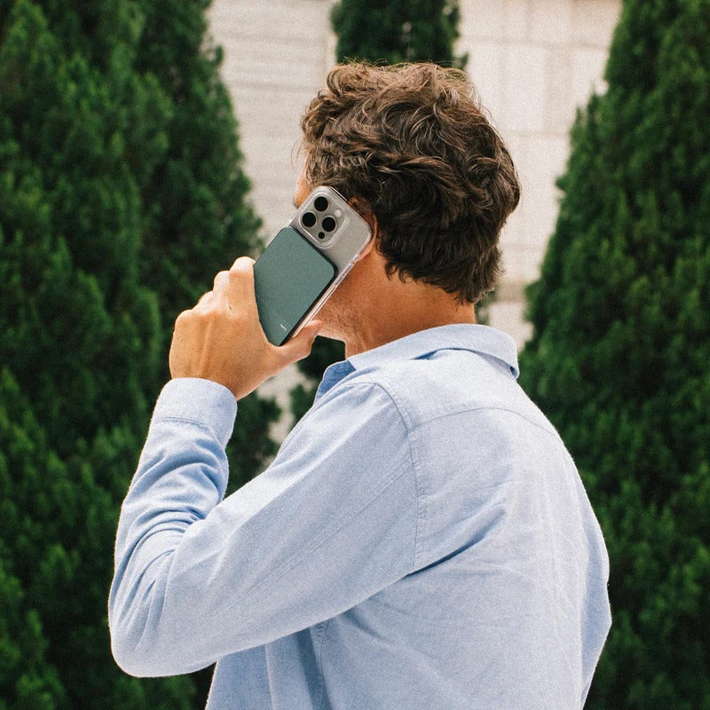 Native Union (Re)Classic Power Bank 5000mAh Qi2 - slate Green [V] - بطارية متنقلة - ماغ سيف - قوه 15 واط - متوافقة مع ابل ايربودز - سعة 5000 ملي امبير - كفالة 12 شهر