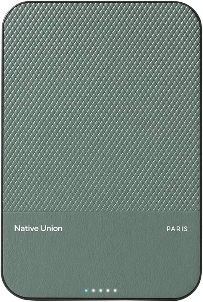 Native Union (Re)Classic Power Bank 5000mAh Qi2 - slate Green [V] - بطارية متنقلة - ماغ سيف - قوه 15 واط - متوافقة مع ابل ايربودز - سعة 5000 ملي امبير - كفالة 12 شهر
