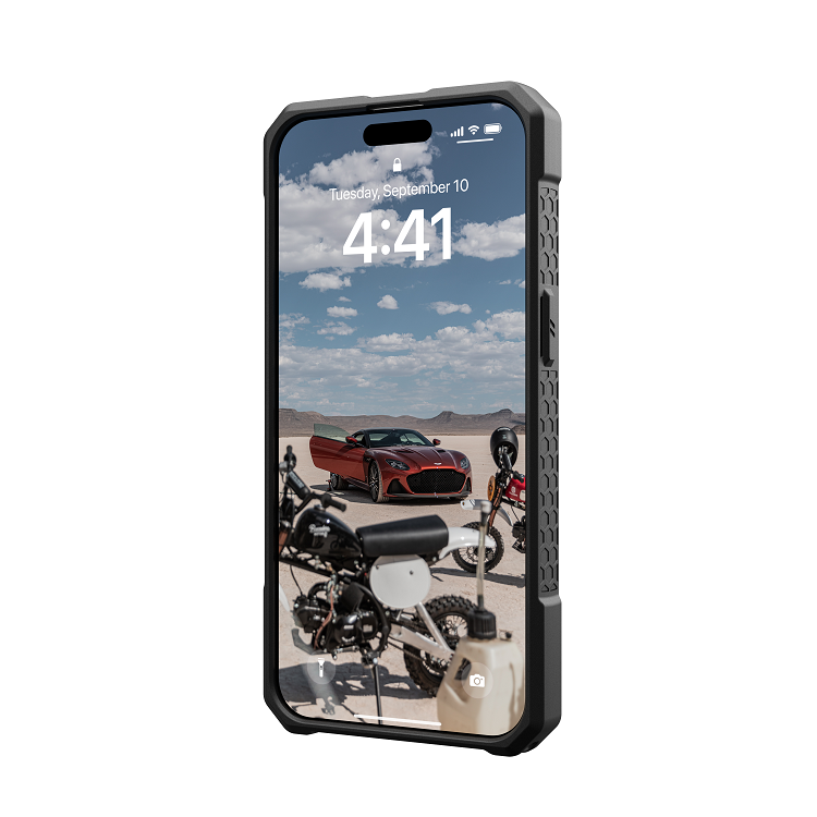 UAG iPhone  Monarch Pro MagSafe Case  15 Pro/15 Pro Max- Carbon Fiber [V] - كفر حماية عالية - ماغ سيف