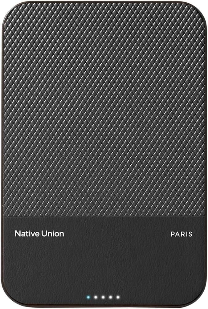 Native Union (Re)Classic Power Bank 5000mAh Qi2 - black [V] - بطارية متنقلة - ماغ سيف - قوه 15 واط - متوافقة مع ابل ايربودز - سعة 5000 ملي امبير - كفالة 12 شهر
