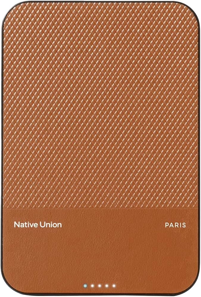 Native Union (Re)Classic Power Bank 5000mAh Qi2 - Tan [V] - بطارية متنقلة - ماغ سيف - قوه 15 واط - متوافقة مع ابل ايربودز - سعة 5000 ملي امبير - كفالة 12 شهر