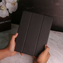 WiWu Magnetic iPad Folio Case - Black - كفر ايباد حماية عالية - مع مكان للقلم - ووضعيتين للاستاند - مغناطيس