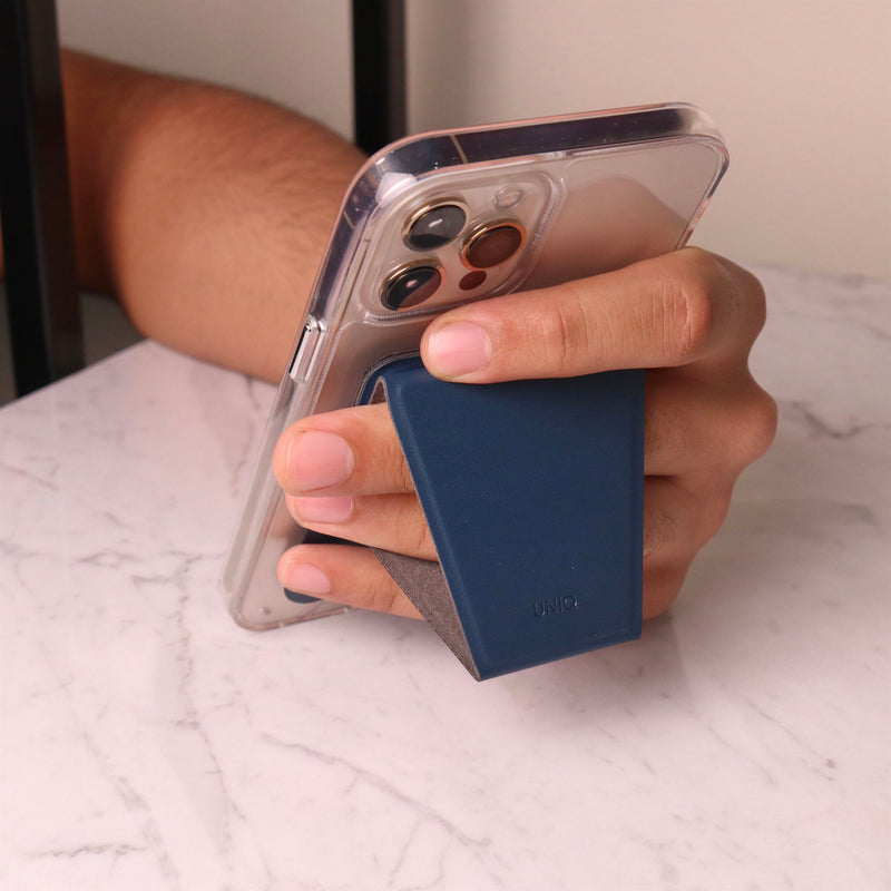 Uniq Lyft Magnetic Phone Stand & Card Holder - Dark Blue - مسكة وستاند جانبي ورأسي ومحفظة للبطاقات - يونيك