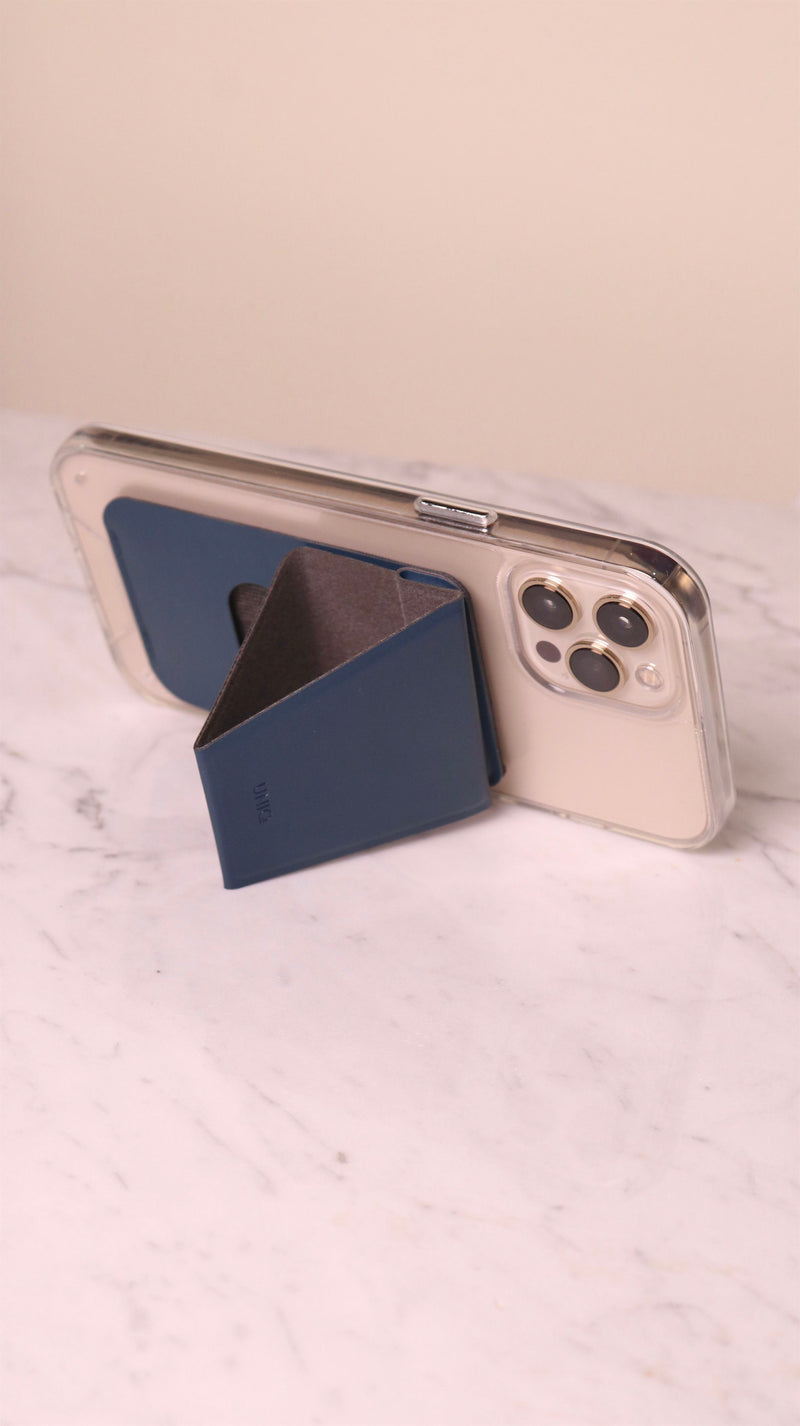 Uniq Lyft Magnetic Phone Stand & Card Holder - Dark Blue - مسكة وستاند جانبي ورأسي ومحفظة للبطاقات - يونيك