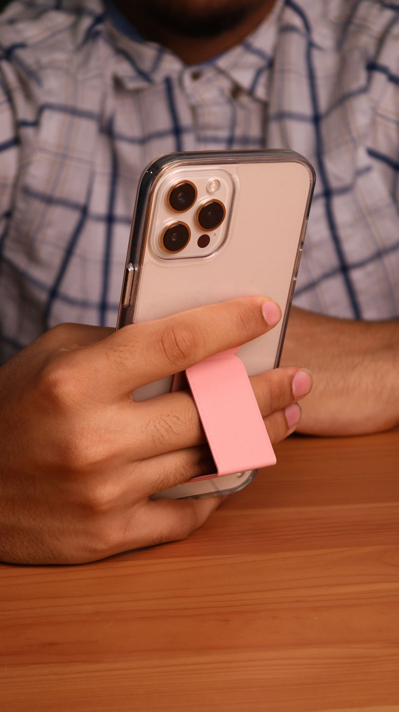 Pink Grip, Horizontal, Vertical and Magnetic Stand - مسكة وستاند جانبي ورأسي ومغناطيس للسيارة