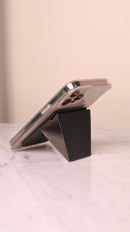 Uniq Lyft Magnetic Phone Stand & Card Holder - Black - مسكة وستاند جانبي ورأسي ومحفظة للبطاقات - يونيك