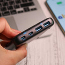 Anker Powerport Atom III 63W Slim - Black Fabric [D] - موزع شحن انكر - 4 فتحات للشحن - قوة 63 واط - 2 منفذين تايب سي - 2 منفذين للشحن الذكي - كفالة 18ش شهر