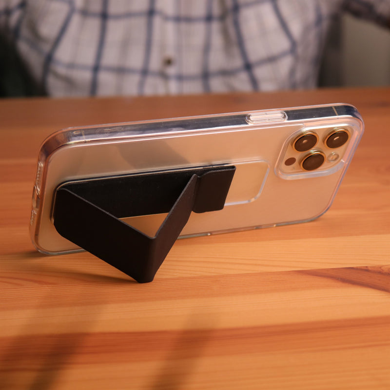 Black Grip with Clear Case and Grip Horizontal, Vertical and Magnetic Stand - كفر حماية مع مسكة وستاند جانبي ورأسي ومغناطيس للسيارة