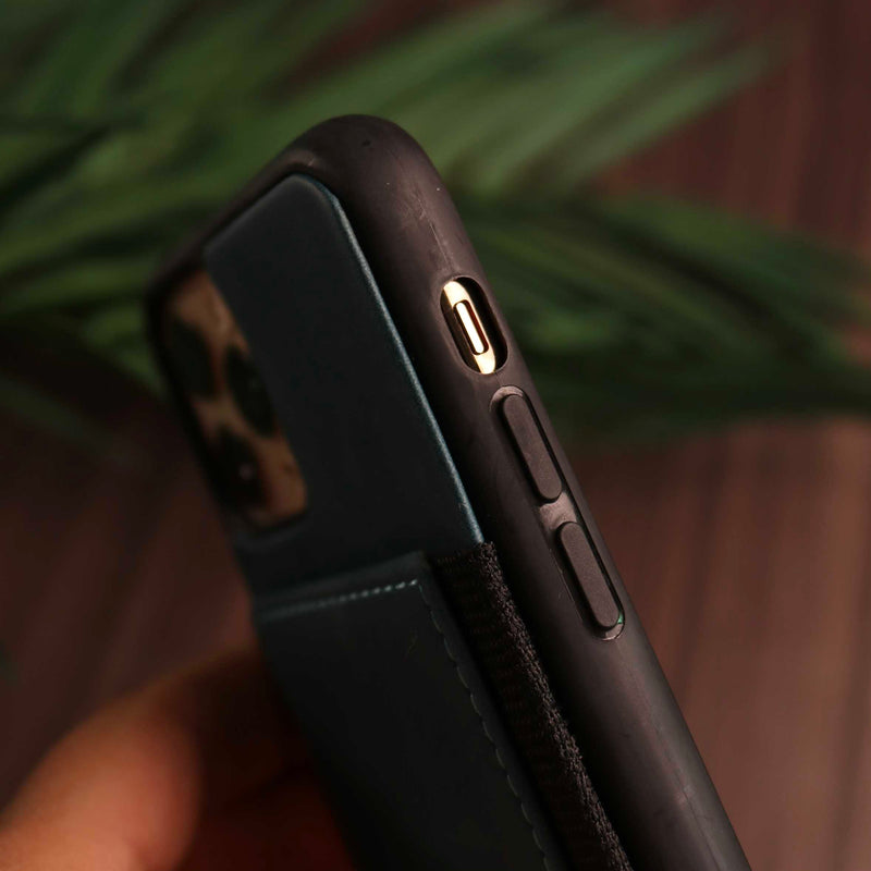 Green Leather Case with Back Card Slots - كفر جلد مع محفظة للبطاقات بالخلف