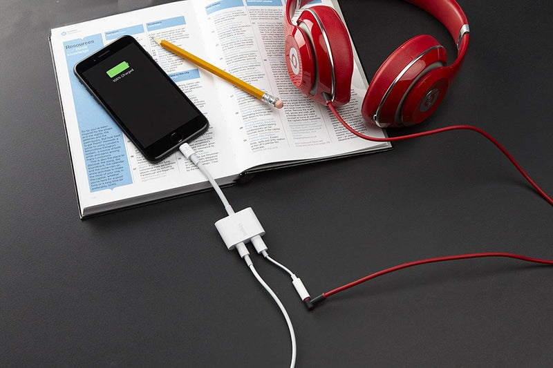Belkin Lightning Audio + Charge Rockstar - وصلة للشحن والسماعة بنفس الوقت - لجميع اجهزة الايفون - بيلكن - كفالة 12 شهر