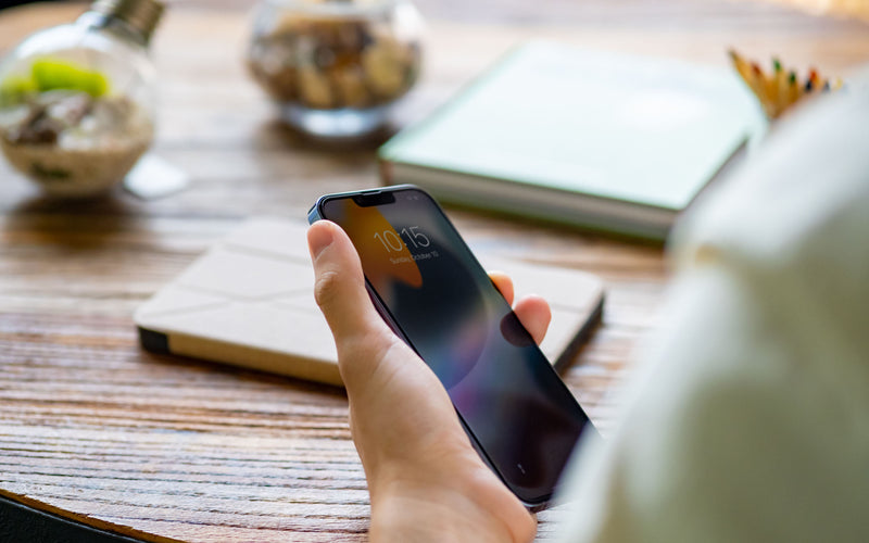 Torrii BODYGLASS Screen Protector Anti-bacterial Coating for iPhone 16 Series - Full Coverage Black - Clear - حماية شاشة شفافة لجميع اطراف الجهاز - توري - مقاومة للخدش والبكتيريا